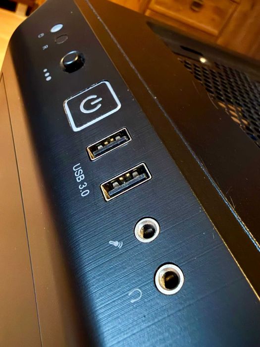 MOCNY Gaming PC i9-11900 / RTX 3080 / 32GB RAM / SSD + 4TB / Jak nowy
