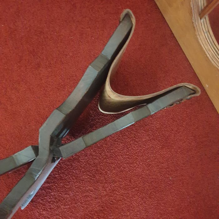 Bancos rústico com couro