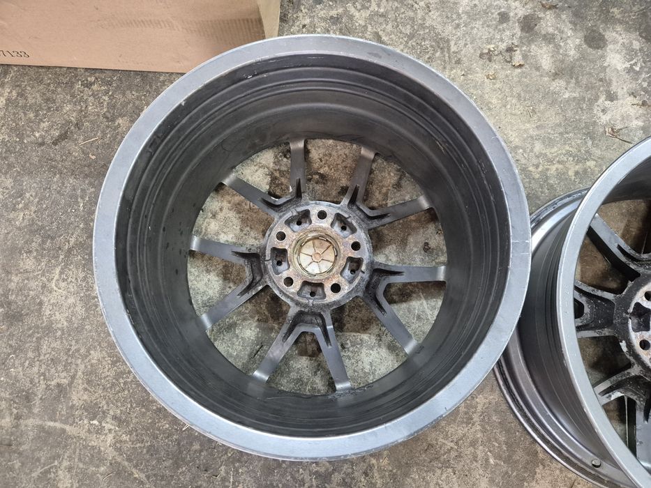 Felga BMW 18"  2szt!!! style 547 OEM 5x120 8 5J
