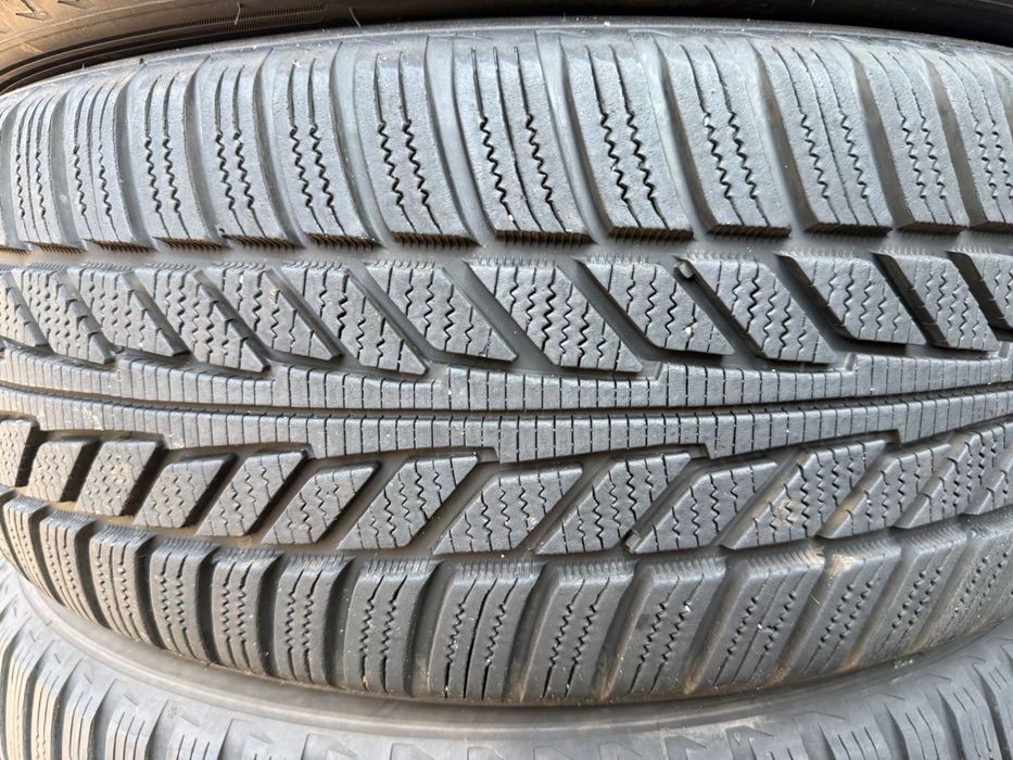 Склад шин б/в. 225/55 R19 Hankook Winter I*Cept ION