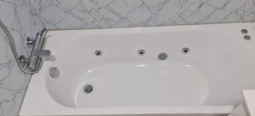 Alugo Quarto para casal