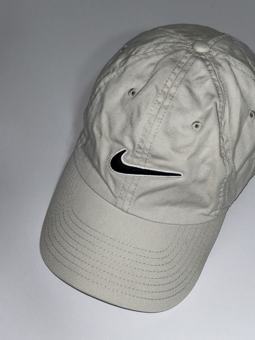 Кепка / Бейсболка Nike Swoosh