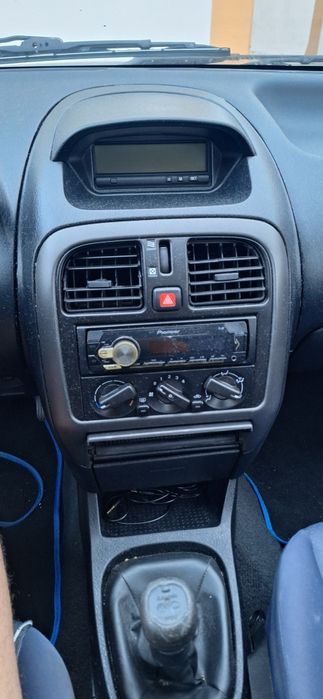 Mitsubishi carisma 1.3 classic gasolina