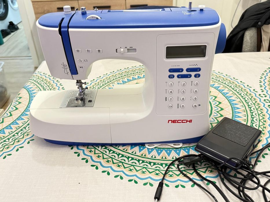 Vendo máquina de costura