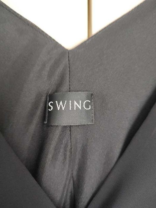 Czarna sukienka balowa