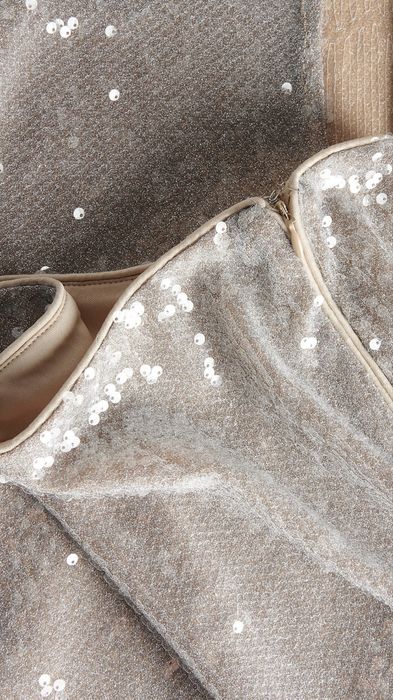 Спідниця з паєтками