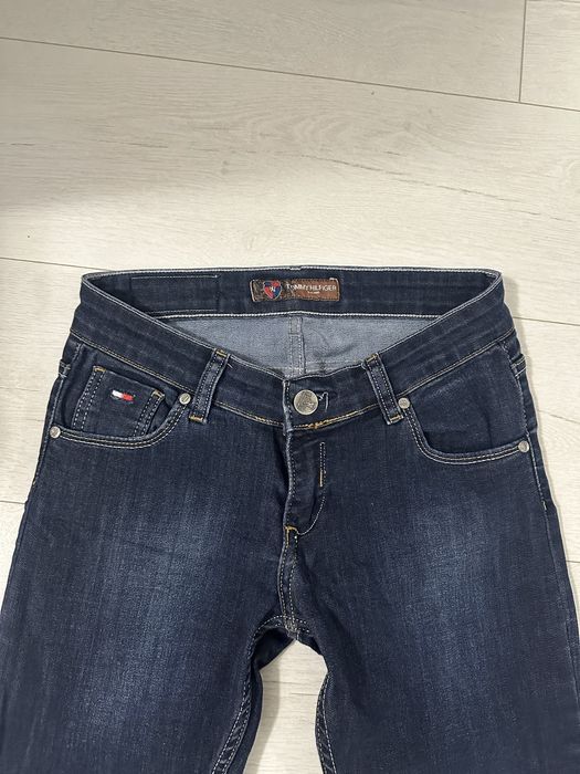 Джинсы Tommy Hilfiger