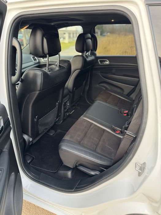 Jeep Grand Cherokee wk2 altitude 3.6