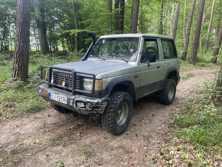 Mitsubishi Pajero I 2.6 LPG 1991r zdrowa rama