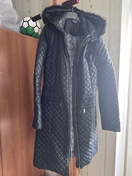 Жіночий верхній одяг, б/у