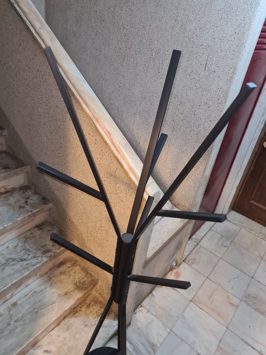 Cabide de pé - Preto