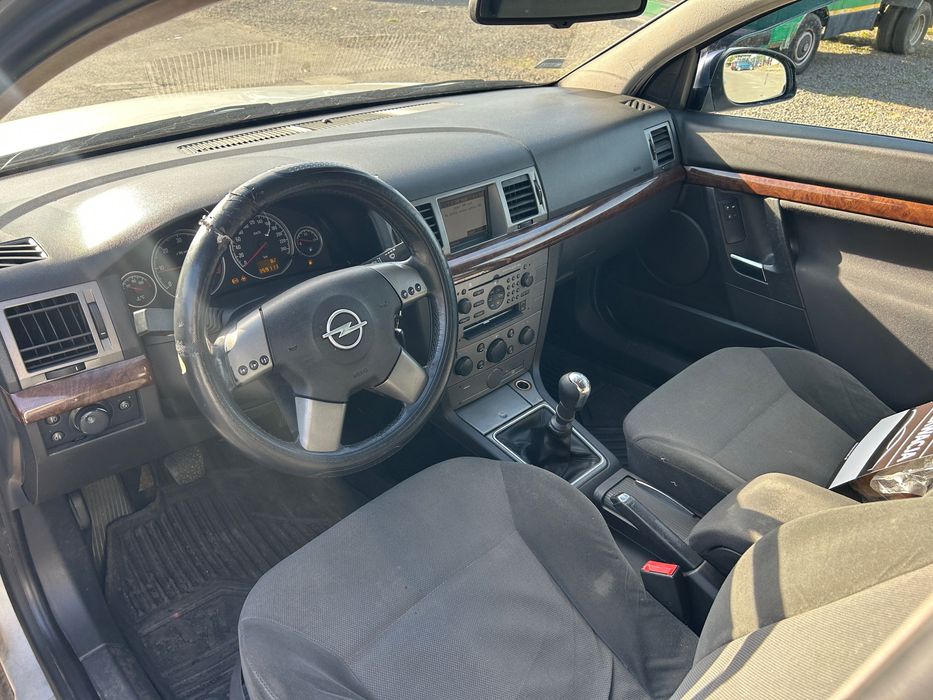 Opel Vectra C Kombi 1.9 CDTI 140 KM 2004r.