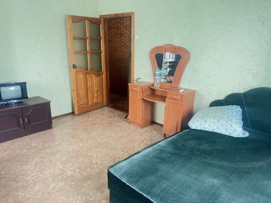 Сдам  2х этажный дом  на  Веселом 20000