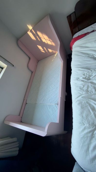 Cama IKEA desmontada