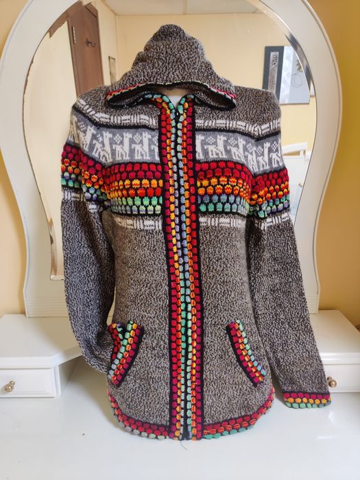 Casaco de lã de alpaca artesanal