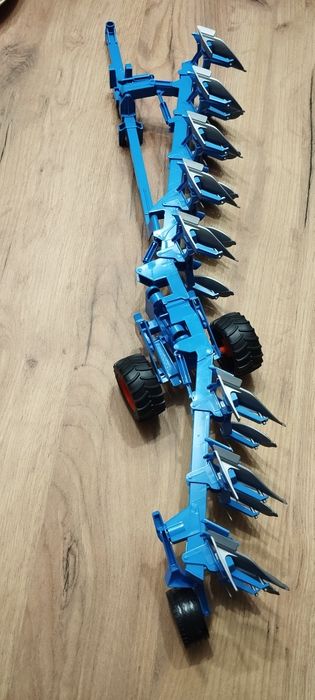 Pług Lemken bruder 8 skibów