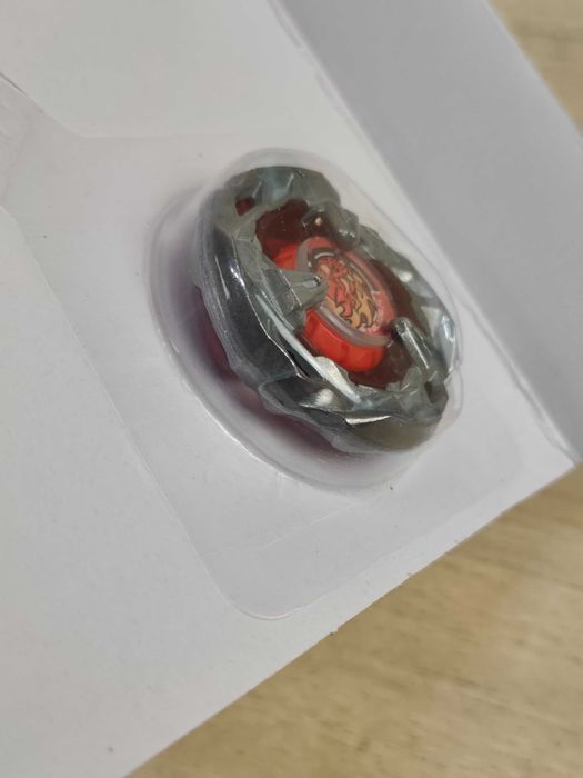 Beyblade X Scythe Incendio 4-60T Zestaw startowy 8+