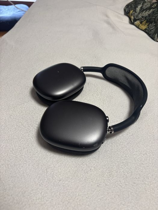Airpods Max gen 1