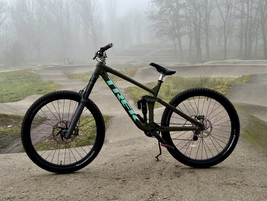 Rama Trek Remedy 8 z damperem M/L