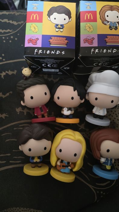 Bonecos friends McDonald's