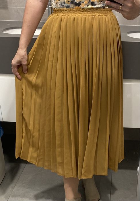 Elegancka musztardowa  plisowana spódnica rozm. S/M