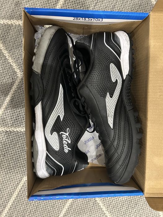 Продам сороконіжки Joma Toledo