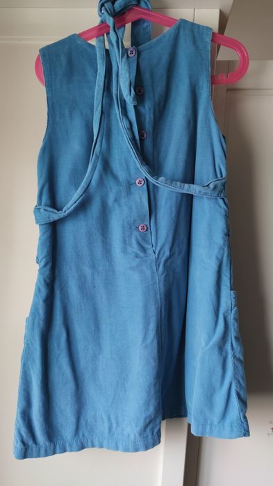 Vendo vestidos de menina Metro 6 Anos