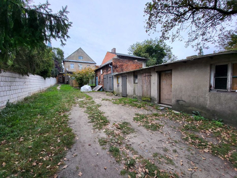 Kamienica z dużą działką - centrum Zaniemyśla