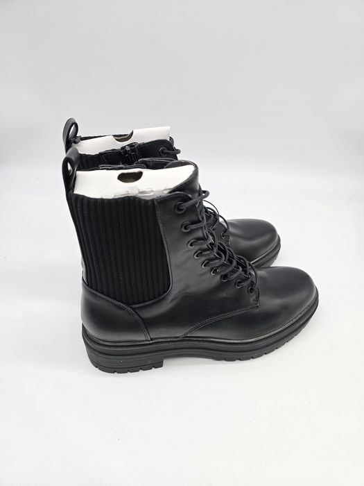 Botas tipo militar/tropa novas 39