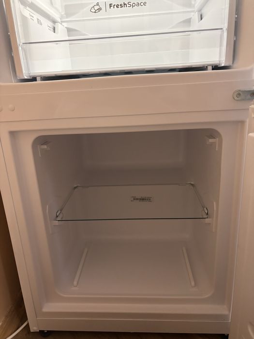 Холодильник Indesit