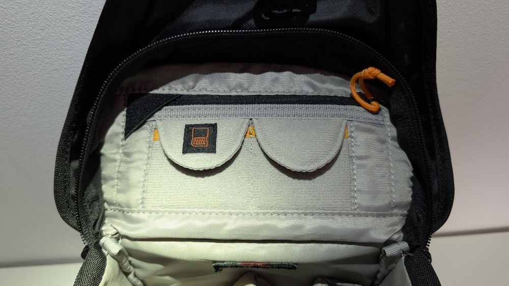 Сумка Lowepro Nova 140 AW