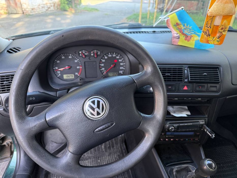 Volkswagen Golf IV