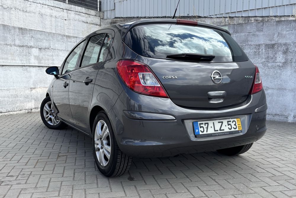 Opel corsa Gasoleo (UNICO DONO)