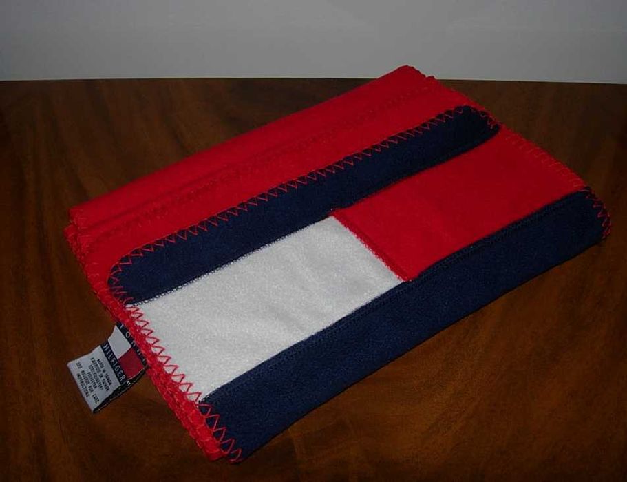 Красивые тёплые шарфы. Tommy Hilfiger. Next.
