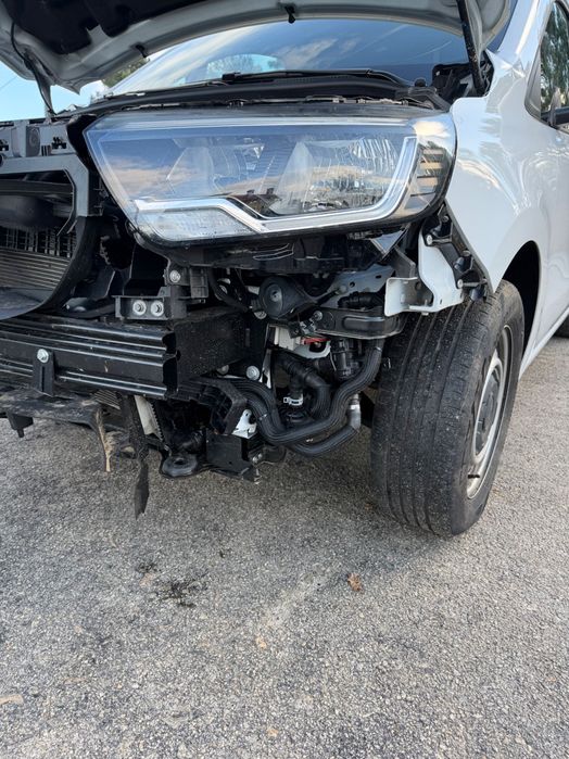 Renault Kangoo longa 10/2025