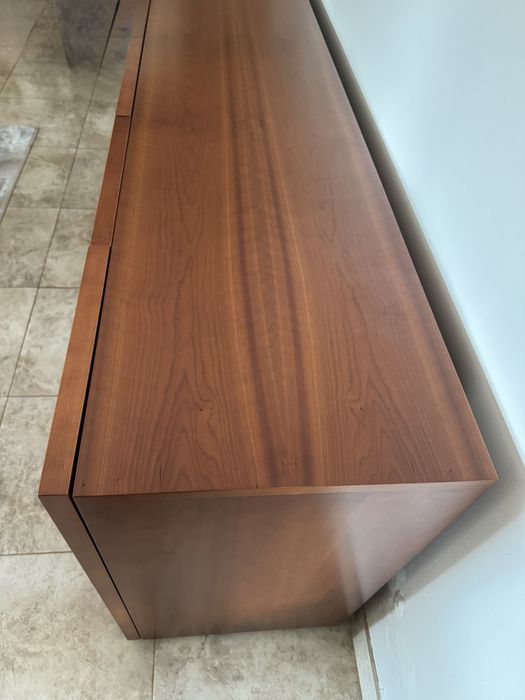 Mesa jantar + 6 Cadeiras e Aparador