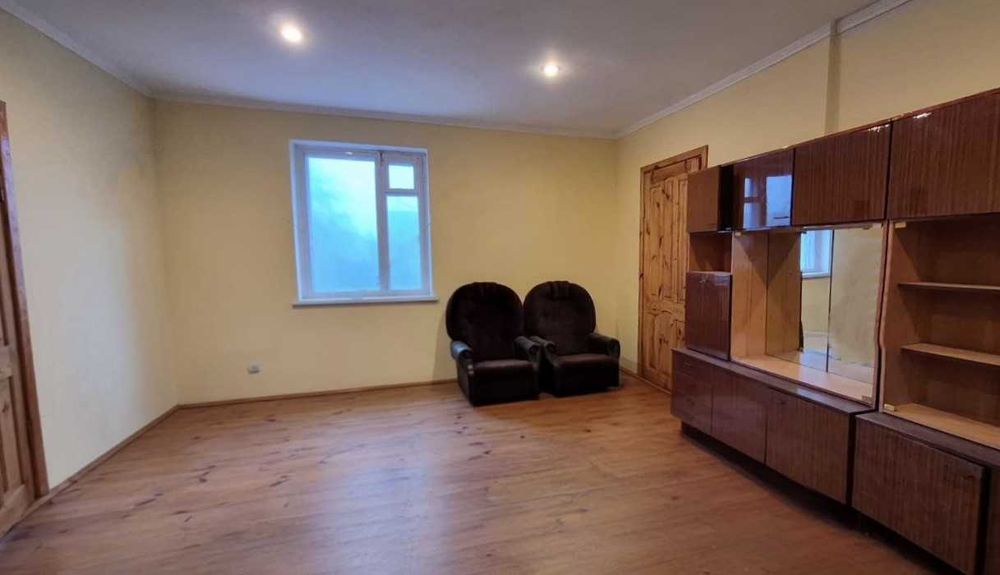 Продаж двоповерхової дачі (110м2), 3 кімнати. Мансарда. Гараж. ID:742