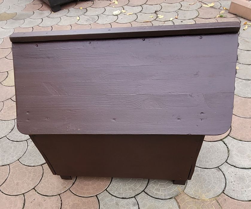 Будка для собак деревяная