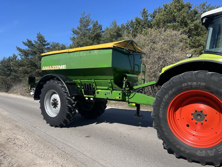 Rozsiewacz Amazone ZG-B 8200
