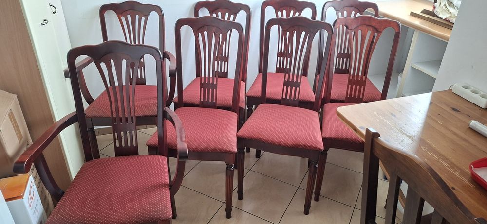 Zestaw 8 krzeseł drewnianych klasycznych (6 standardowych + 2 z podłokietnikami)