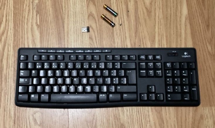 Teclado Wireless Logitech K270 (Full Size com Numérico) Como novo.