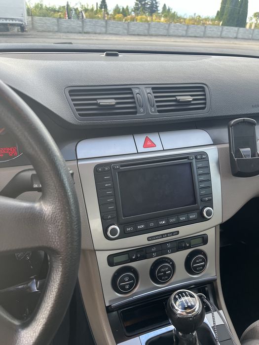 Volkswagen B6 Passat