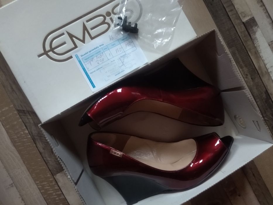 Buty na koturnie Embis roz. 39