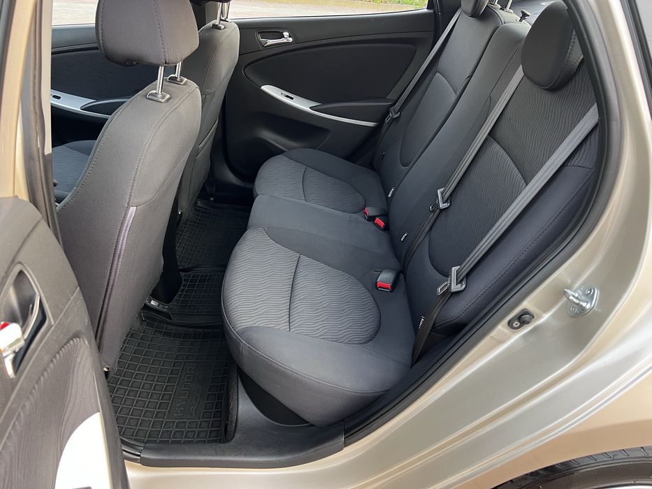 Hyundai Accent 1.6 2012