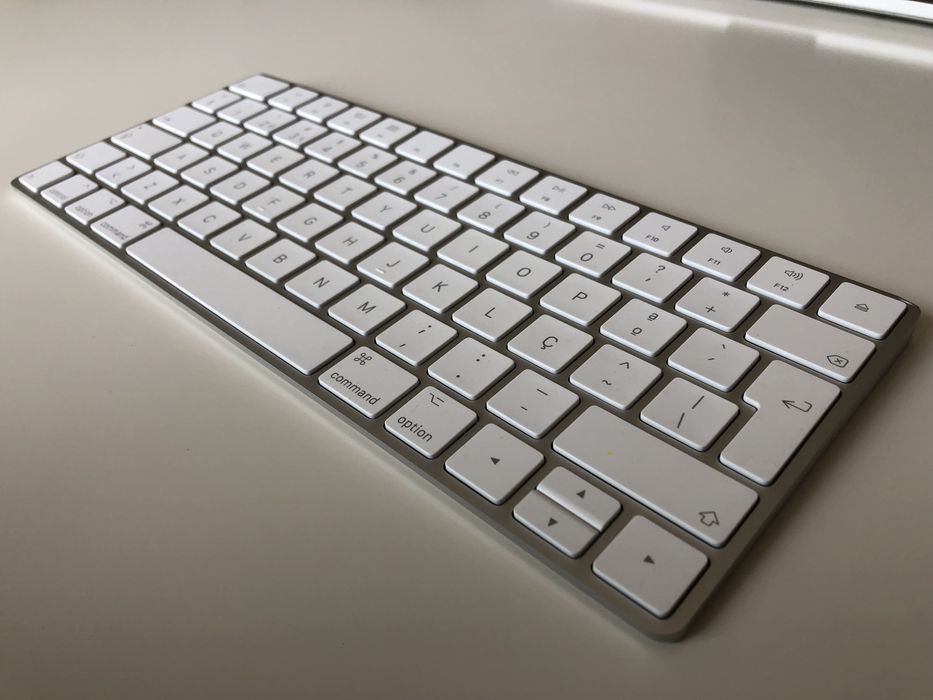 Apple Magic Keyboard64751816479873122