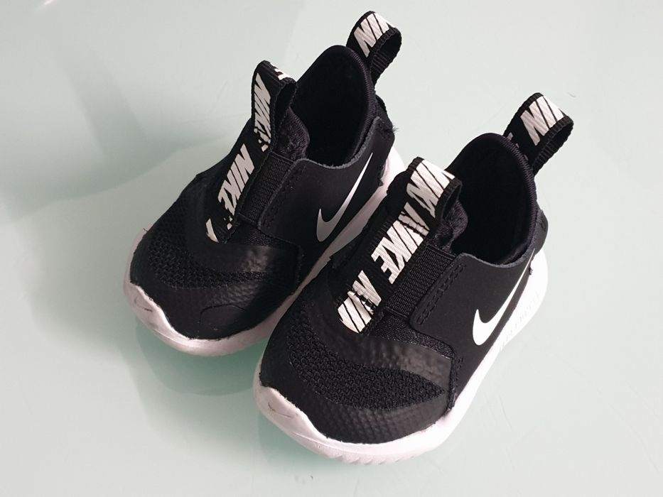 Sapatilhas Nike FlexRunner Baby Pretas