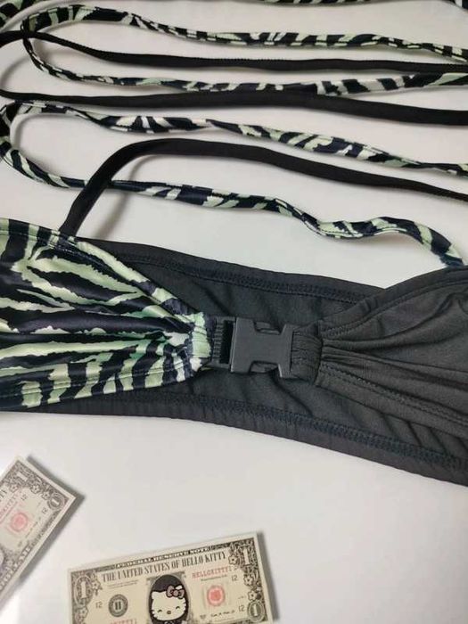 Biustonosz zapinany wiązany do pływania strój kąpielowy plażowy