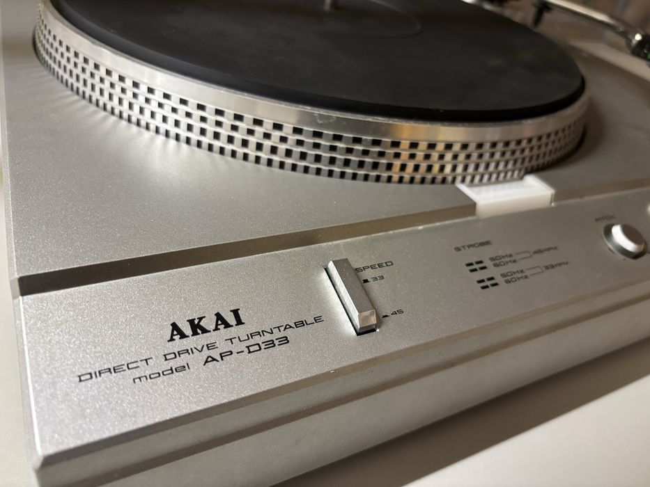 Gramofon Akai AP-D33