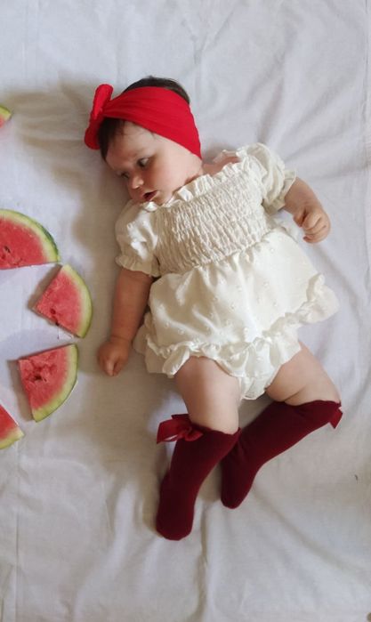 Продаю боді-сукні білого кольору.