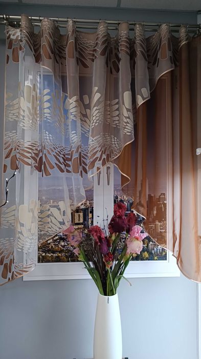 Занавіска штора тюль на кухню два кути квіти смужки